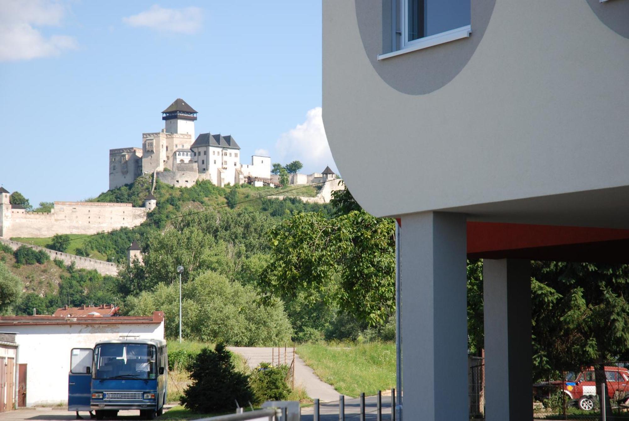 Penzion Royal Trenčín Eksteriør billede